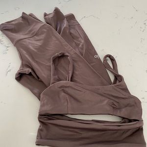 Alo Yoga workout set